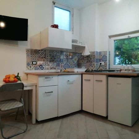 Ross House Apartment Lacco Ameno  Екстериор снимка