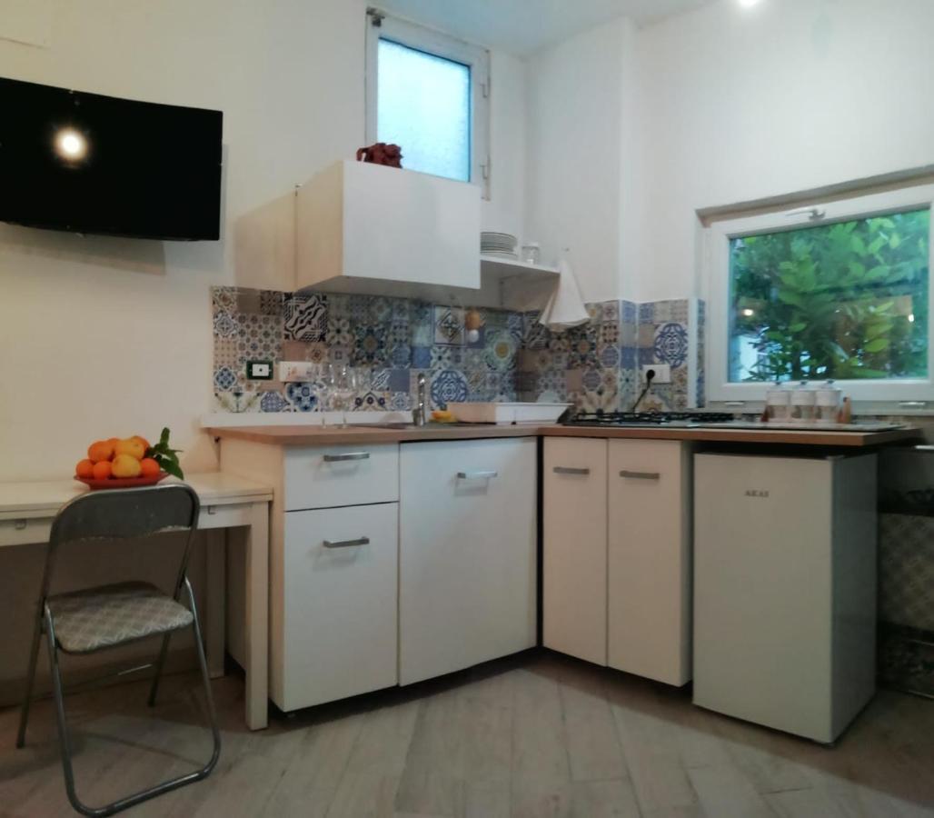 Ross House Apartment Lacco Ameno  Екстериор снимка